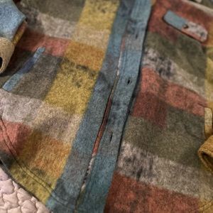 Sweater weight shacket